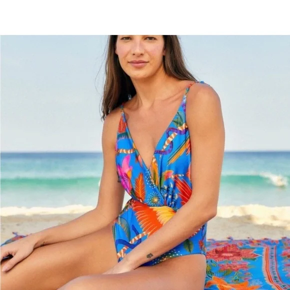 New FARM Rio Macaw Party One Piece Swimsuit - Picture 4 of 7